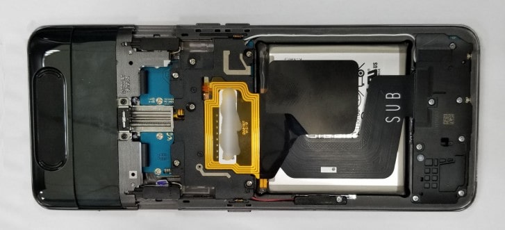 Samsung in a Video Revealed How Galaxy A80 s Camera Lifts and Flips - 12